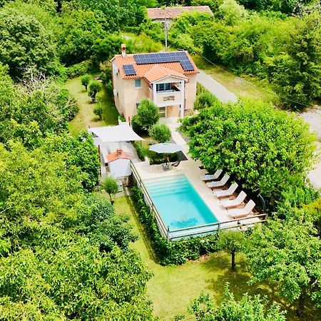 Wellness House Oliva With Heated Salt Water Pool, Sauna & Jakuzzi Labin  Zewnętrze zdjęcie
