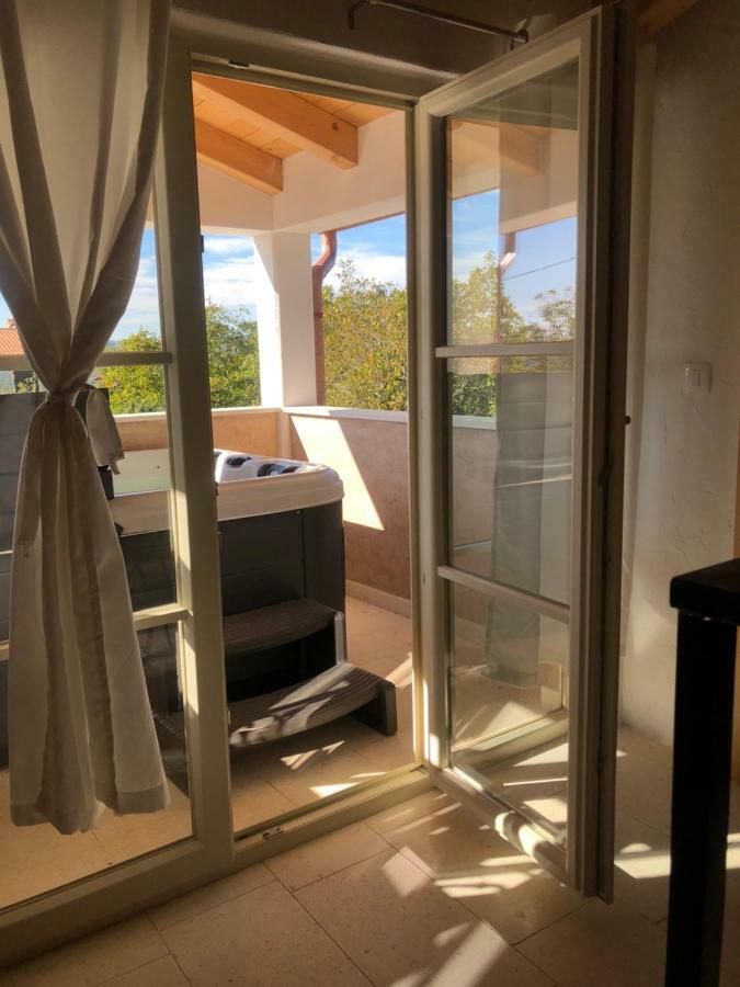 Wellness House Oliva With Heated Salt Water Pool, Sauna & Jakuzzi Labin  Zewnętrze zdjęcie